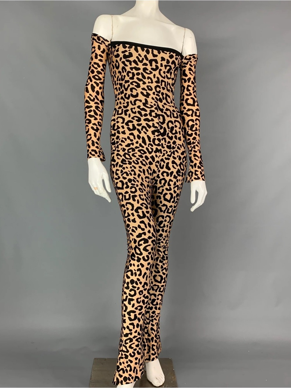Halpern leopard jumpsuit - Picture 3 of 12